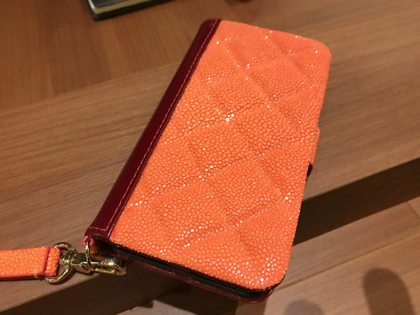 M 様　スティングレイ革 スパニッシュオレンジ/クロスライン＆ボルドーレッド iphoneXケース。