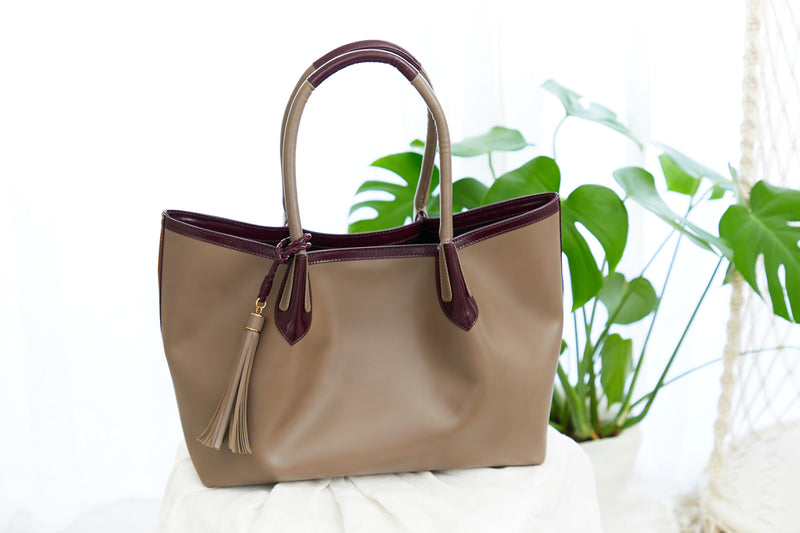 Melia [Cowhide] Chocolate Brown & Wine Red