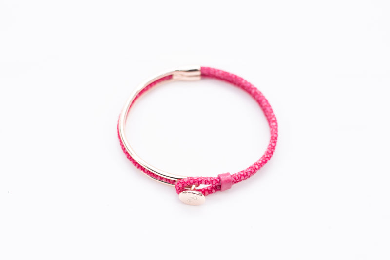 Bracelet [ray leather] Fusia (center circle closure)