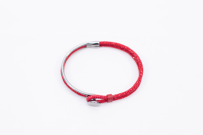 Bracelet [ray leather] Rosso & Black Nickel (center circle closure)