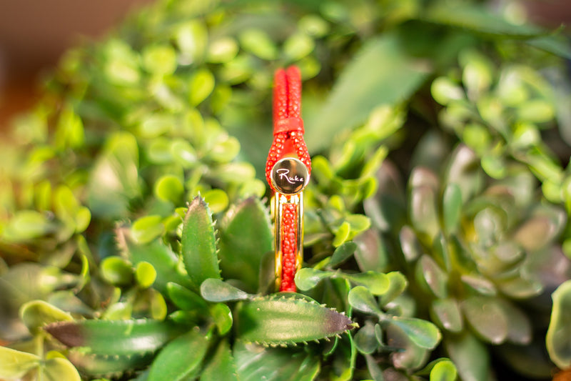 Bracelet [ray leather] Rosso & yellow gold (center circle closure)